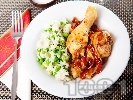 Рецепта Пилешки парти бутчета на тиган с ориз, грах и сушени домати